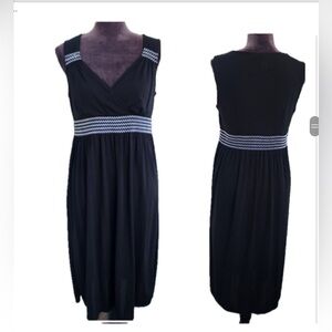 Ann Taylor LOFT Roman Style Sleeveless Black Dress with White trim Dress